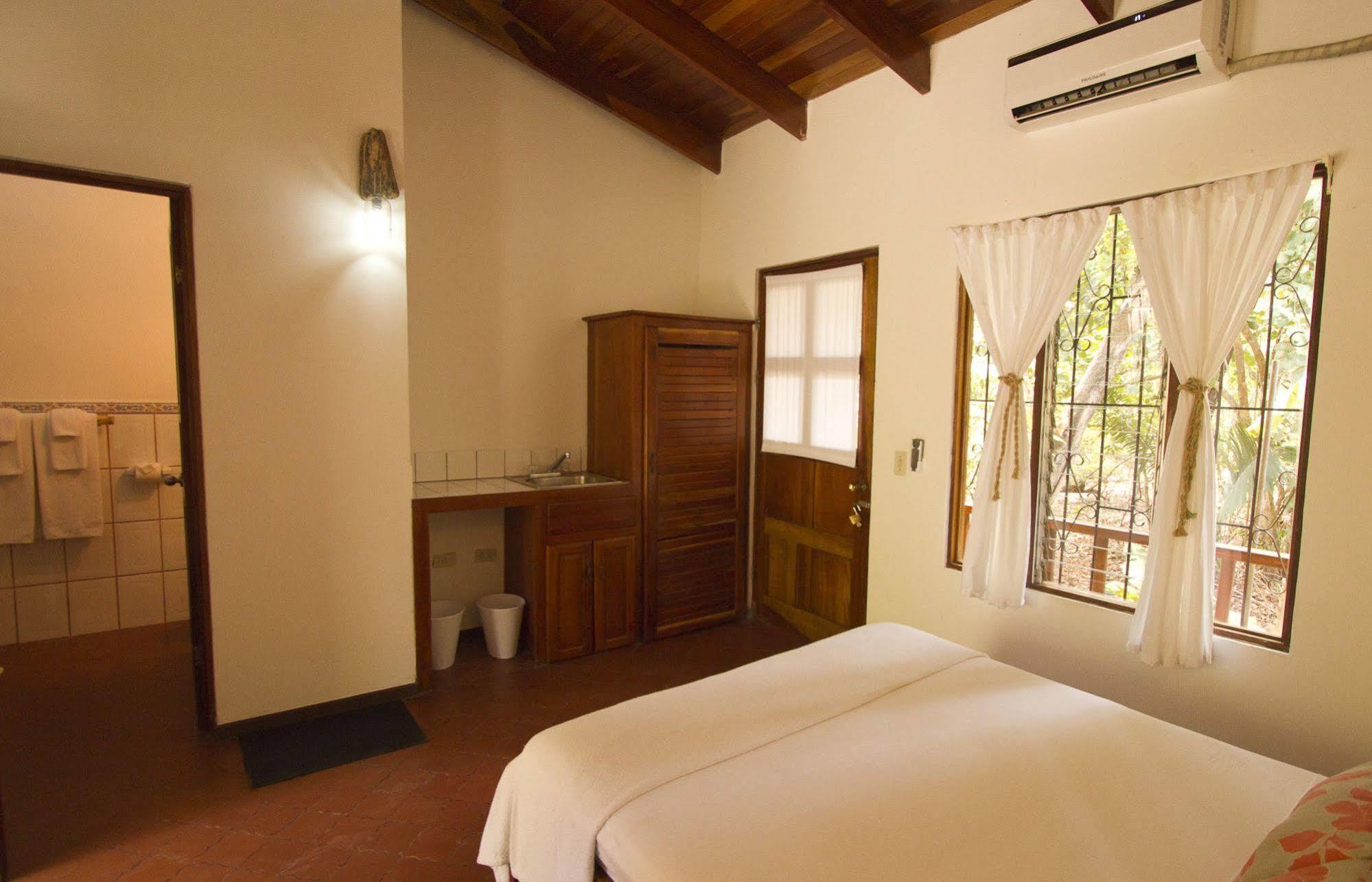 The Sunset Shack Hotel Nosara ภายนอก รูปภาพ